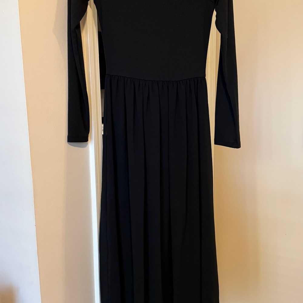 GAP Black Long Sleeve Dress